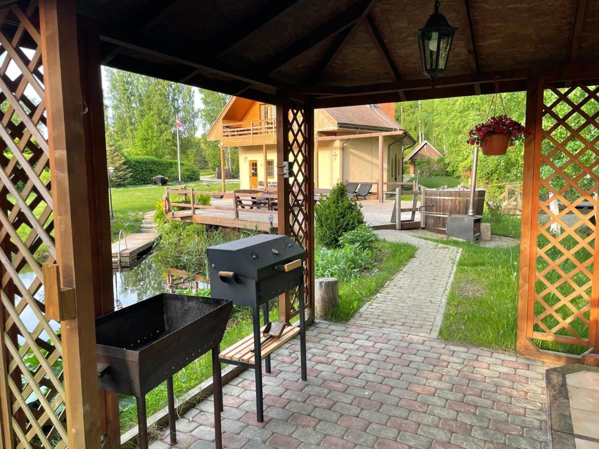 Hotel Piejuras Nams Ķesterciems Exterior foto